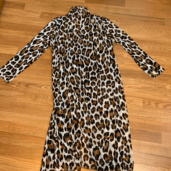 Wearever white/brown cheetah print sheer long sleeve maxi duster. Size S/M - Picture 4 of 10